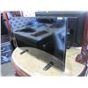 Image 2 : INSIGNIA 40 INCH TV