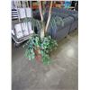 Image 2 : ARTIFICIAL 7 FOOT PALM TREE