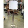 Image 1 : MODERN FLOOR LAMP