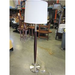 MODERN FLOOR LAMP