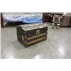 Image 2 : GREEN WOODBOUND TRUNK