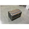 Image 4 : GREEN WOODBOUND TRUNK