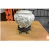 Image 2 : TABLE LAMP W/ METAL FEET