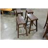 Image 2 : 4 WALNUT STOOLS