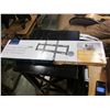 Image 1 : 33-46" INSIGNIA TV WALL MOUNT