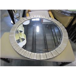 ROUND DECORATIVE MIRROR