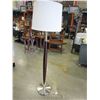 Image 1 : MODERN FLOOR LAMP