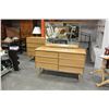 Image 1 : 6 DRAWER VILAS MAPLE DRESSER W/ MIRROR