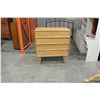 Image 1 : 4 DRAWER VILAS MAPLE DRESSER
