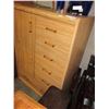 Image 2 : OAK PALLISER DRESSER