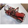 Image 2 : VINTAGE STYLE TIN CAR