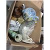 Image 1 : BOX OF ART GLASS AND PORCELAIN COLLECTIBLES