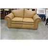Image 2 : STUDDED LEATHER LOVE SEAT