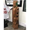 Image 1 : 4 FT TALL HAND CARVED BEAR/RAVEN TOTUM