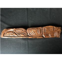 SIGNED NATIVE ART TOTUM ( 1 FT )