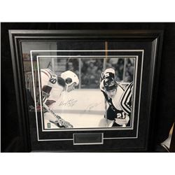 1978-79 WHA WAYNE GRETZKY & MARK MESSIER DUAL SIGNED 24" X 20" FRAMED PHOTO W/ WG COA