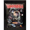 Image 1 : VAMPIRELLA SNOW GLOBE BY CS MOORE STUDIO (498/3000 LIMITED EDITION)