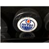 Image 3 : EDMONTON OILERS SIGNED HOCKEY PUCKS WITH CUSTOM DISPLAY (GAI COA)