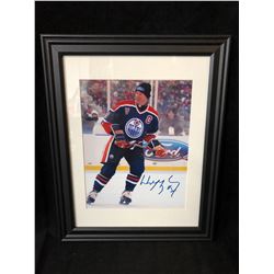 WAYNE GRETZKY SIGNED 8" X 10" FRAMED PHOTO W/ COA