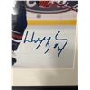Image 2 : WAYNE GRETZKY SIGNED 8" X 10" FRAMED PHOTO W/ COA