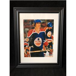 WAYNE GRETZKY SIGNED 8" X 10" FRAMED PHOTO W/ COA