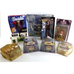 Boxed promotional toys including Corgi 'The Avengers' (00101), Pop Co The Golden Compass 'Lee Soresb