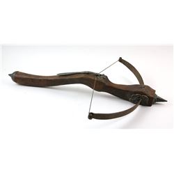 Hercules / Xena - Crossbow and club from the fantasy series, largest 64cm. .