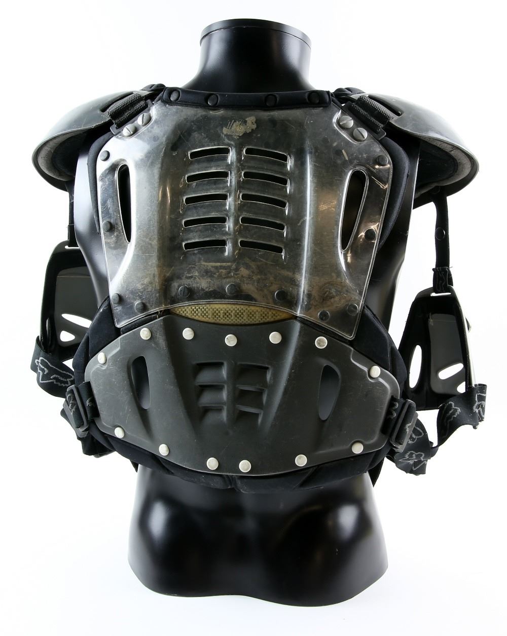 Cleopatra 2525 (American scifi series, 20002001) Production used