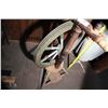 Image 3 : Complete Ornate Spinning Wheel