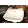 Image 1 : White Pedastal Sink