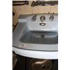 Image 1 : Blue Sink