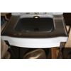Image 2 : Blue Sink