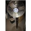 Image 2 : Stand Up Fan