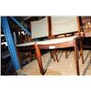 Image 1 : 2 Matching Chairs