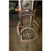 Image 1 : Antique Spring Bottom Chair