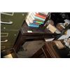 Image 1 : Desk