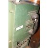 Image 1 : Large Phone