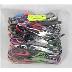 BAG OF ASSORTED SCISSORS