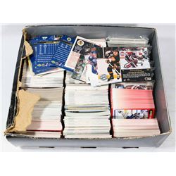 BOX OF APPROXIMATELY 90% HOCKEY CARDS WITH SOME