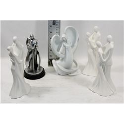 BOX OF 5 LES CADEAUX FIGURINES