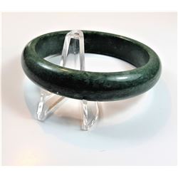 4)  NATURAL GREEN JADE BANGLE BRACELET
