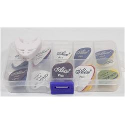 30 NEW ACOUSTIC ELECTRIC ALICE GUITAR  PICKS IN CA