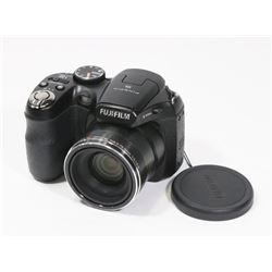 FUJI FILM FINE PIX X1600 DIGITAL CAMERA.