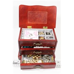 VINTAGE JEWELRY BOX FULL OF COSTUME JEWELRY