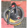 Image 1 : 56) STINGER WET/DRY VAC.