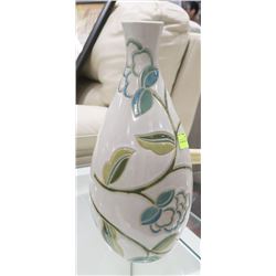 16.5" SHOWHOME VASE.