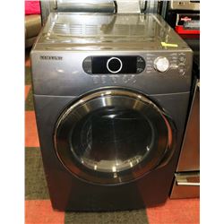 SAMSUNG DRYER. 27"X28"X39".