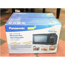 PANASONIC 1200W MICROWAVE NN-5T651B