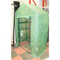 PATIO GRENHOUSE , PERFECT FOR SEED TRAYS