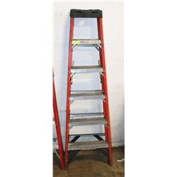 WERNER 6' FIBERGLASS LADDER